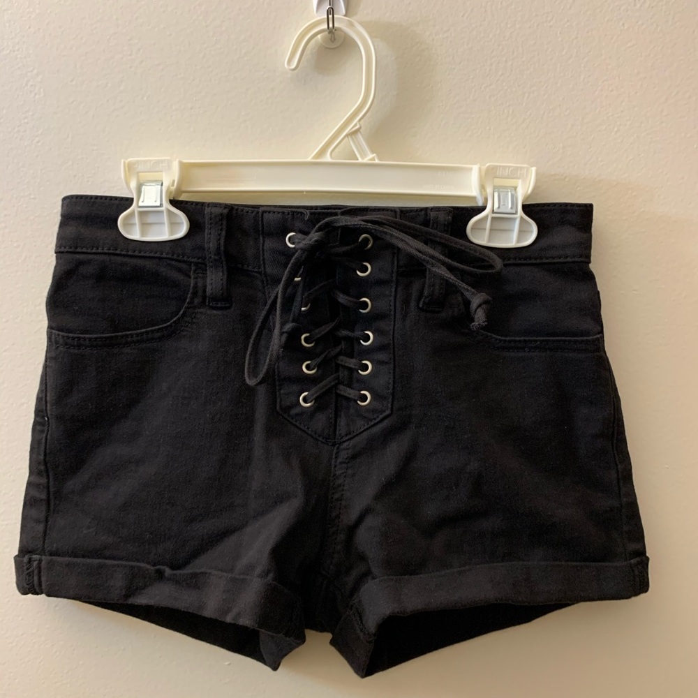 FINAL PRICE! NWOT Pacsun lace up shorts